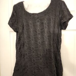 Liz Claiborne Black Textured Short Sleeve Top